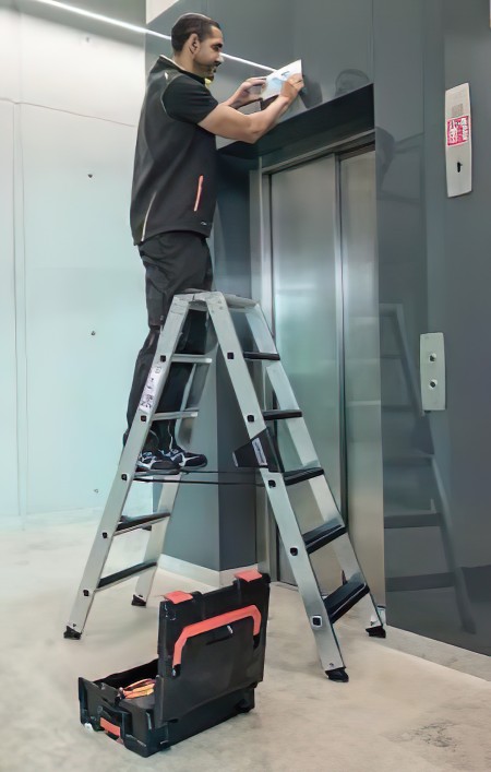 Escabeau double avec clip-step R 13
